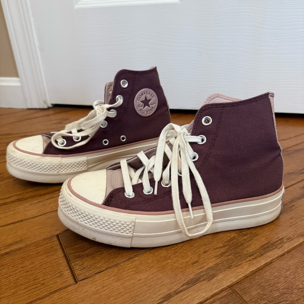 Converse Dark Wine Chuck Taylor All Star Lift Platform - size 5.5